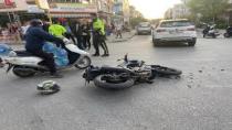 Motosiklet Sürücü Kazada Yaralandı