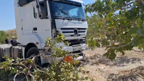 Birecik’de Tır İle Otomobil Çarpıştı,  Çok Sayıda Yaralı var